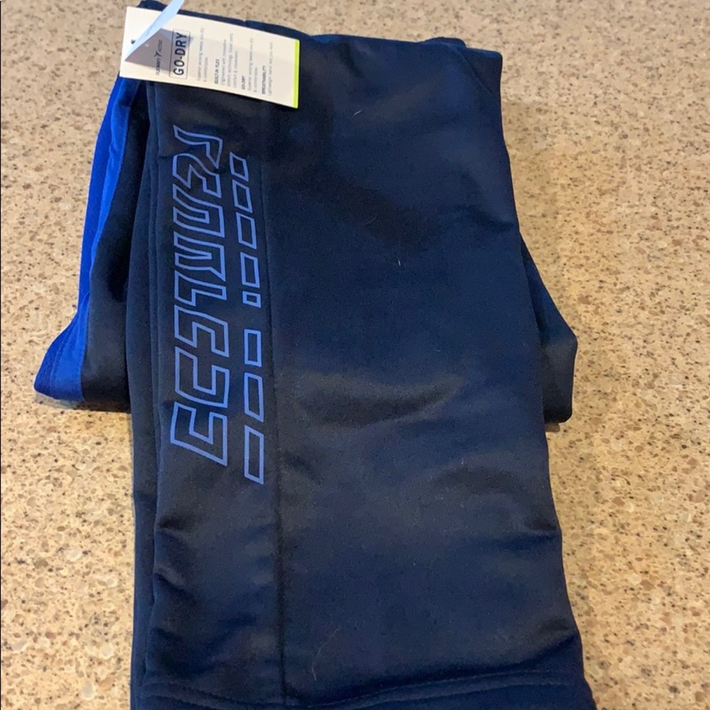 Old navy boys pants dry fit size 14-16